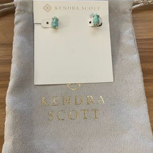 Kendra Scott gold earrings in good condition